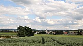 Eutenhofen, Pfarrkirche Mariä Aufnahme in den Himmel. Bild: Thomas Winkelbauer