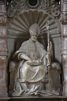 Statue des hl. Willibald im Eichstätter Dom. pde-Foto: Geraldo Hoffmann